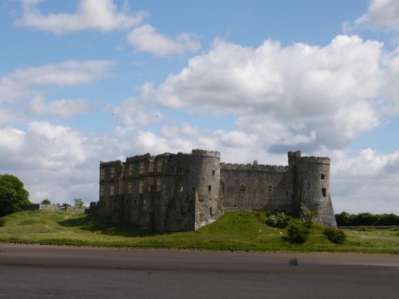 K800_P1000231.JPG - Carew Castle, Pembrokeshire